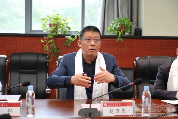 咸阳师范学院赵万东书记一行到我校考察交流